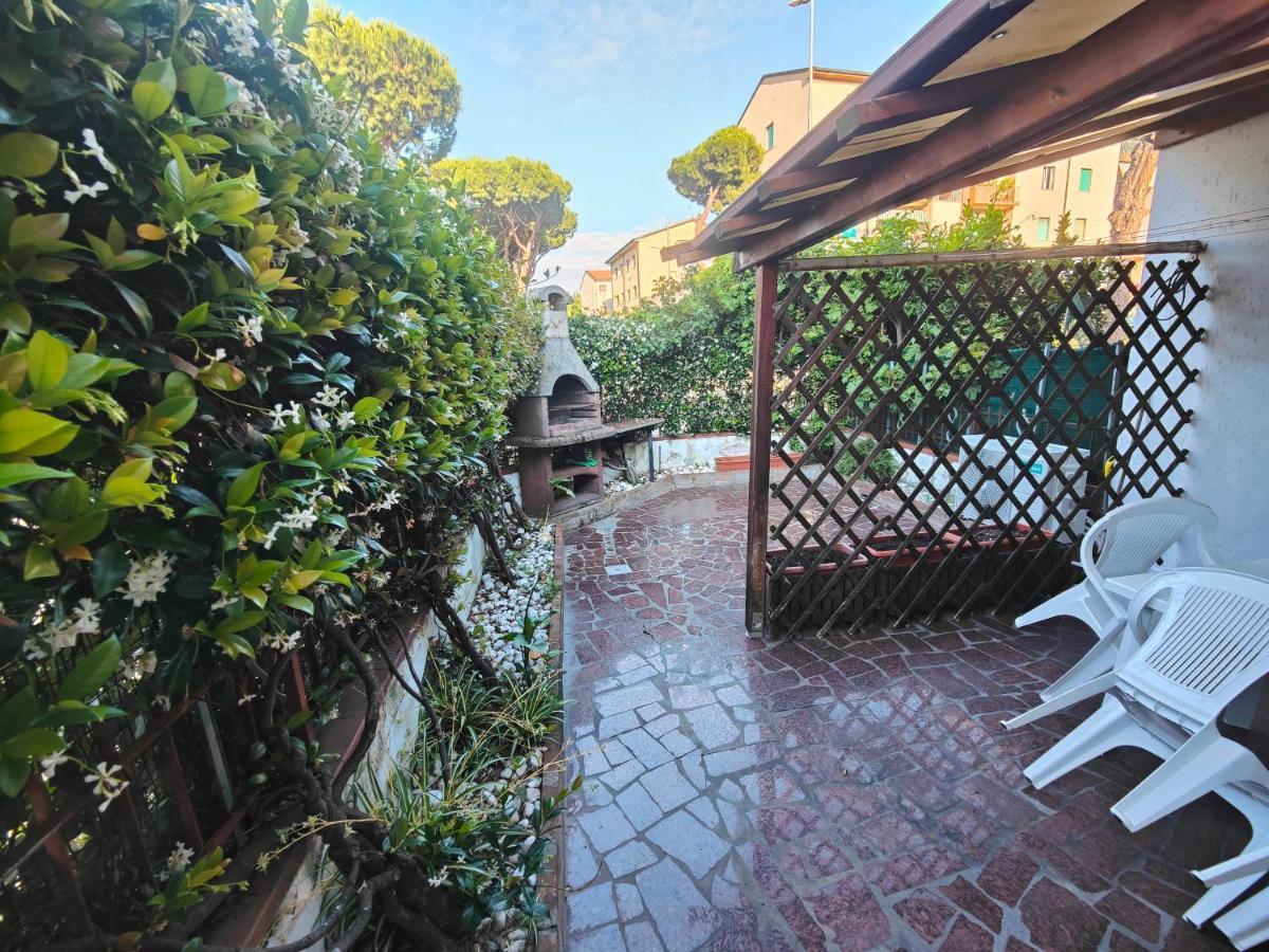 L'Appoggio Perfetto Apartment Viareggio Exterior photo